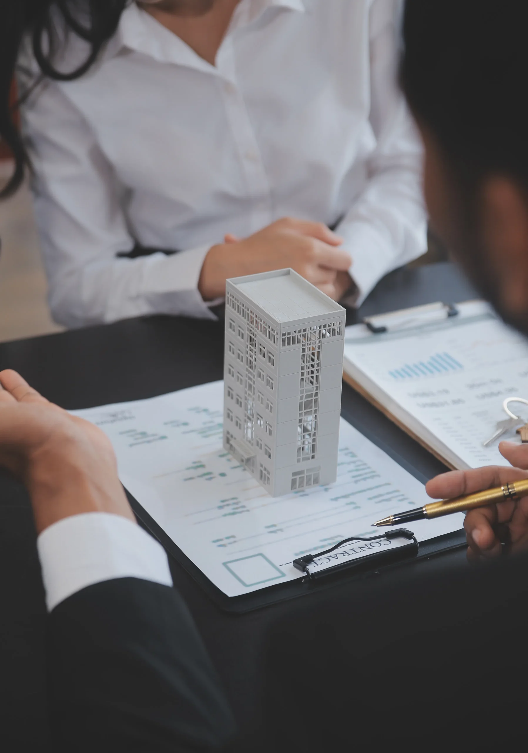 real-estate-agent-sales-manager-team-analysis-pricing-rental-lease-contract-sale-purchase-agreement-concerning-mortgage-loan-offer-house-insurance